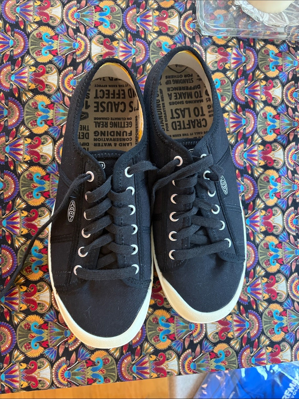 KEEN Black Canvas Low-Top Sneakers with White Eldon Soles 10.5